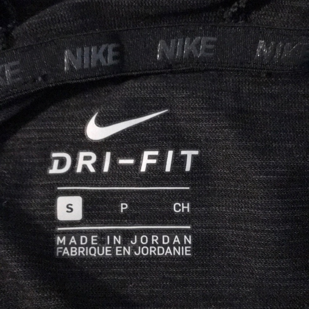 Nike Boy’s Lightweight Pullover Hoodie - Picture 4 of 8